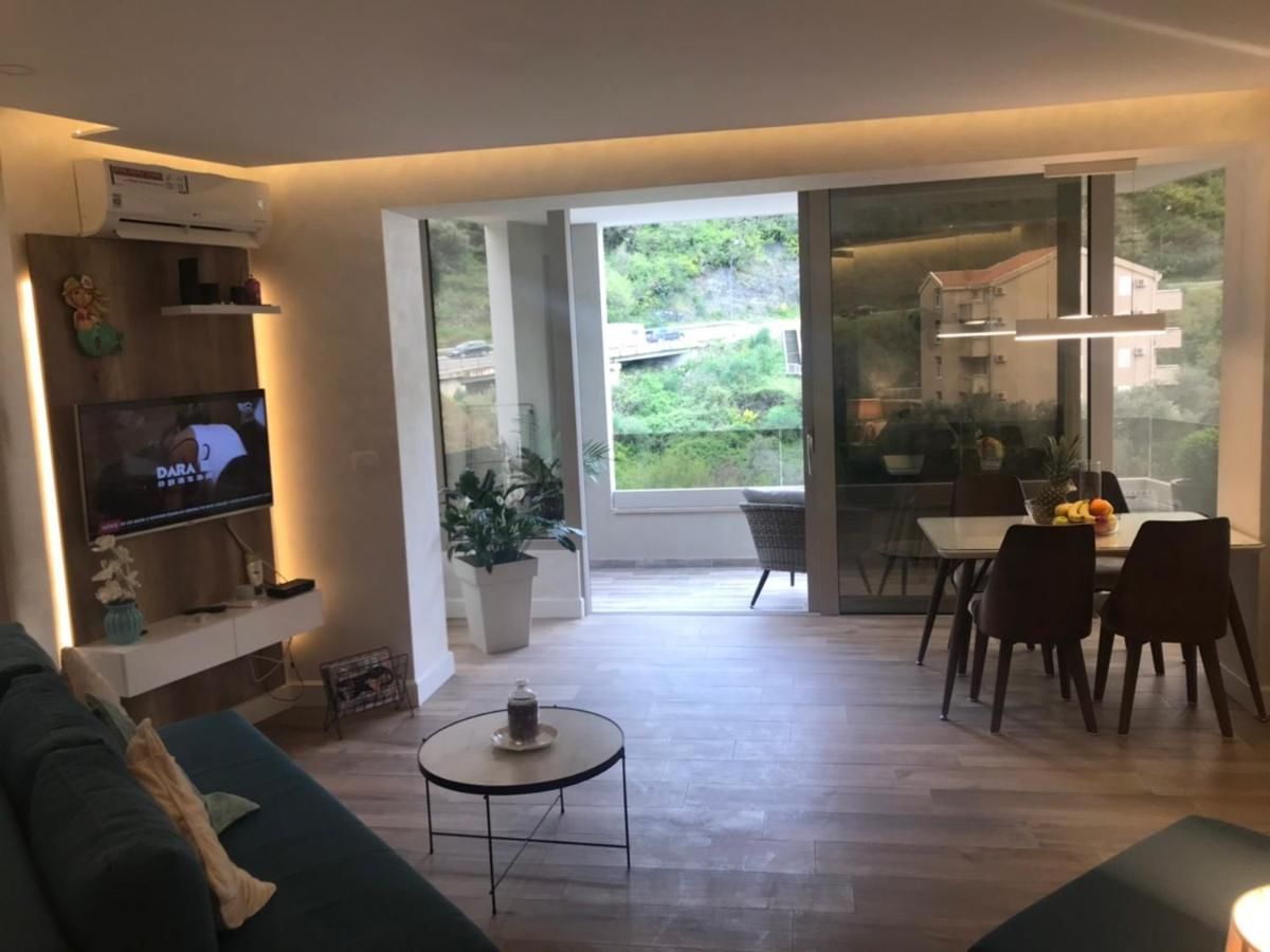 Апартаменты Butterfly Apartman Рафаиловичи-7